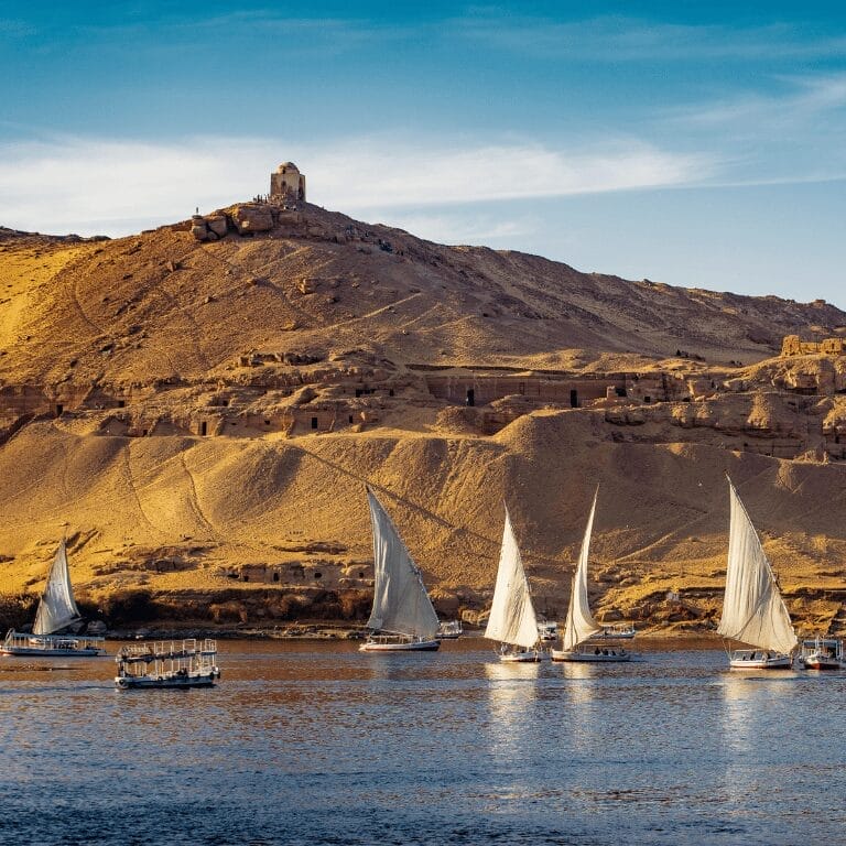 The Top 10 Cultural Experiences You Can’t Miss in the Middle East