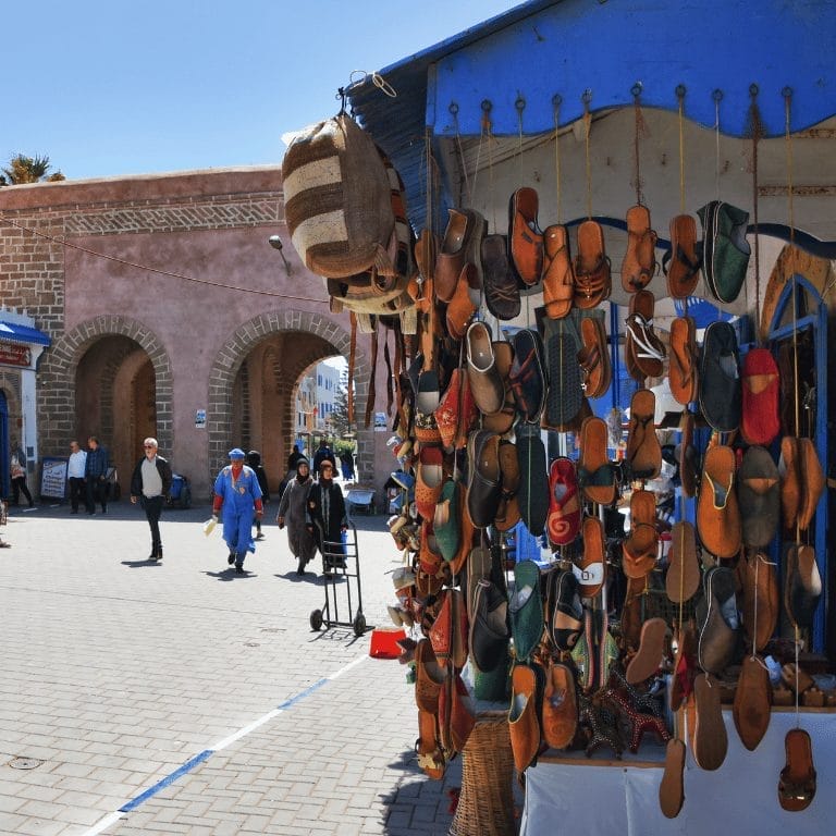 Souvenir Shopping: Meaningful Keepsakes from Your Travels